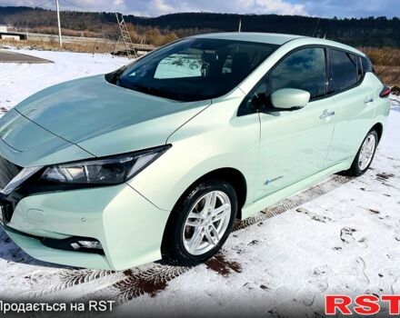 Серый Ниссан Лиф, объемом двигателя 0 л и пробегом 69 тыс. км за 12750 $, фото 3 на Automoto.ua