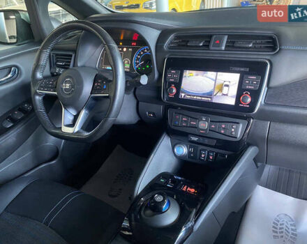 Серый Ниссан Лиф, объемом двигателя 0 л и пробегом 43 тыс. км за 12999 $, фото 13 на Automoto.ua