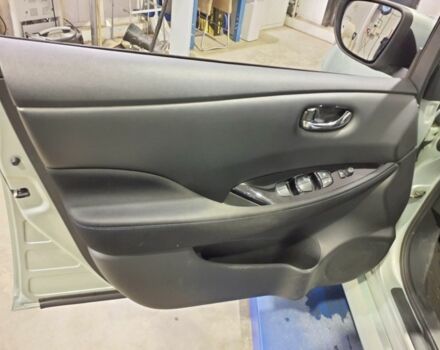 Серый Ниссан Лиф, объемом двигателя 0 л и пробегом 77 тыс. км за 11700 $, фото 9 на Automoto.ua