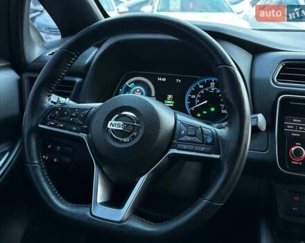 Серый Ниссан Лиф, объемом двигателя 0 л и пробегом 69 тыс. км за 15800 $, фото 23 на Automoto.ua