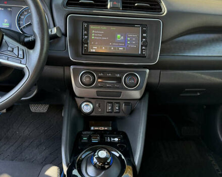 Сірий Ніссан Ліф, об'ємом двигуна 0 л та пробігом 88 тис. км за 11900 $, фото 11 на Automoto.ua