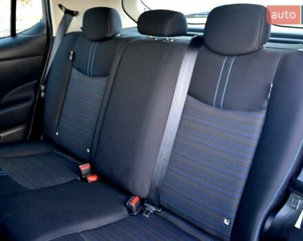 Сірий Ніссан Ліф, об'ємом двигуна 0 л та пробігом 119 тис. км за 12300 $, фото 143 на Automoto.ua