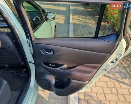 Сірий Ніссан Ліф, об'ємом двигуна 0 л та пробігом 173 тис. км за 10850 $, фото 27 на Automoto.ua