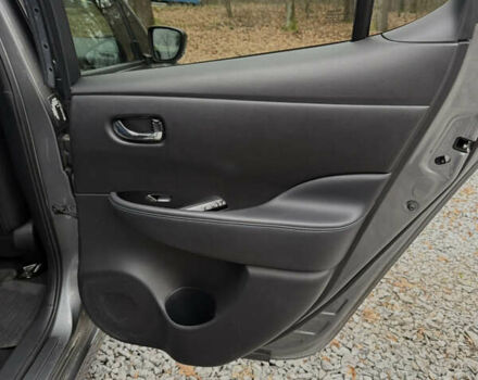 Серый Ниссан Лиф, объемом двигателя 0 л и пробегом 130 тыс. км за 11999 $, фото 21 на Automoto.ua