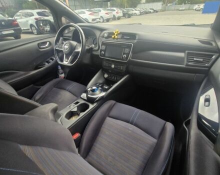 Сірий Ніссан Ліф, об'ємом двигуна 0 л та пробігом 115 тис. км за 11500 $, фото 14 на Automoto.ua