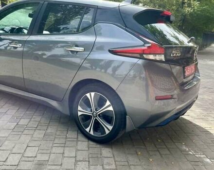 Сірий Ніссан Ліф, об'ємом двигуна 0 л та пробігом 165 тис. км за 10700 $, фото 12 на Automoto.ua