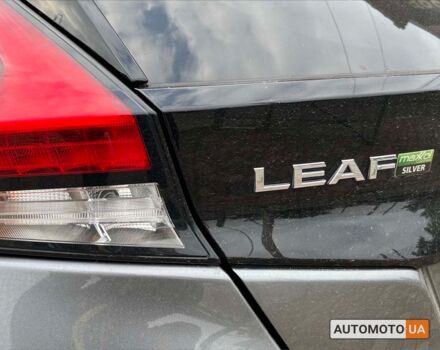 Сірий Ніссан Ліф, об'ємом двигуна 40 л та пробігом 70 тис. км за 14500 $, фото 6 на Automoto.ua