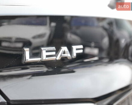 Серый Ниссан Лиф, объемом двигателя 0 л и пробегом 109 тыс. км за 12999 $, фото 50 на Automoto.ua