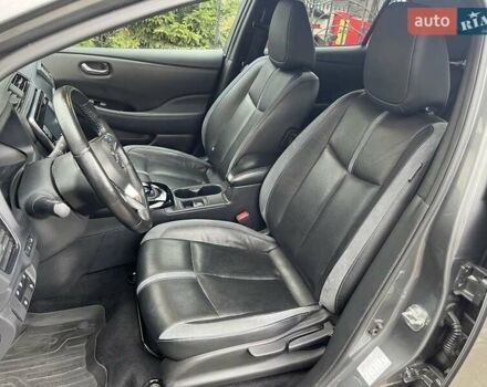 Сірий Ніссан Ліф, об'ємом двигуна 0 л та пробігом 144 тис. км за 12699 $, фото 15 на Automoto.ua