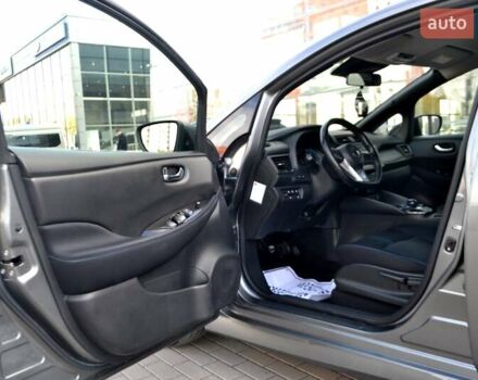 Сірий Ніссан Ліф, об'ємом двигуна 0 л та пробігом 119 тис. км за 12300 $, фото 86 на Automoto.ua