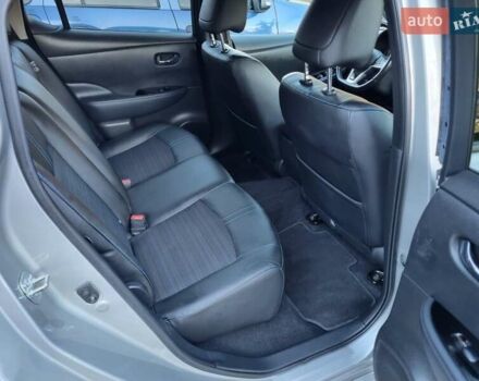 Сірий Ніссан Ліф, об'ємом двигуна 0 л та пробігом 95 тис. км за 13100 $, фото 34 на Automoto.ua