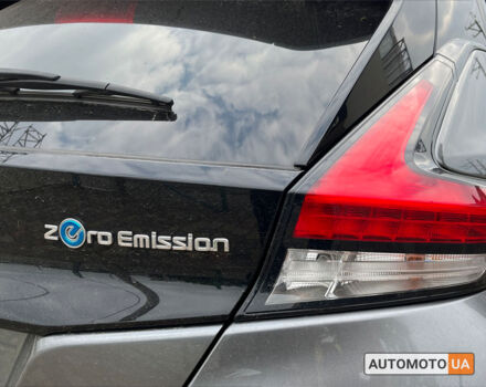 Сірий Ніссан Ліф, об'ємом двигуна 40 л та пробігом 70 тис. км за 14500 $, фото 7 на Automoto.ua