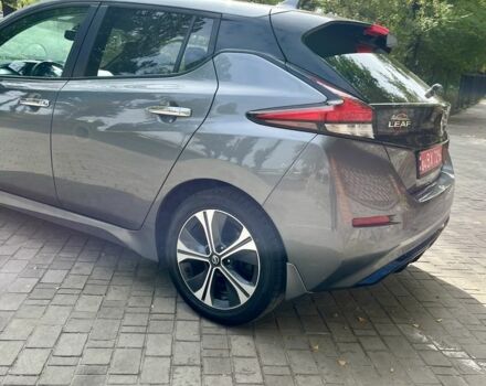 Серый Ниссан Лиф, объемом двигателя 0 л и пробегом 164 тыс. км за 10900 $, фото 2 на Automoto.ua