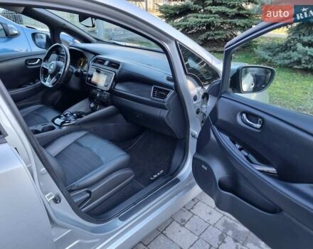 Сірий Ніссан Ліф, об'ємом двигуна 0 л та пробігом 95 тис. км за 13100 $, фото 36 на Automoto.ua