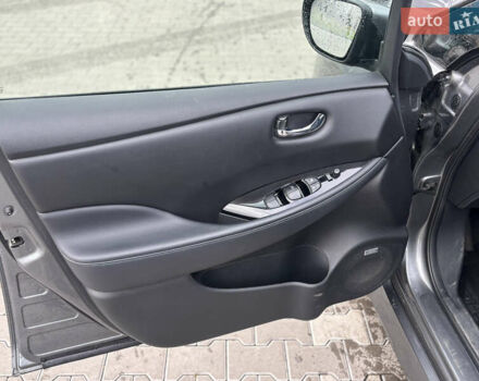 Сірий Ніссан Ліф, об'ємом двигуна 0 л та пробігом 152 тис. км за 11950 $, фото 27 на Automoto.ua