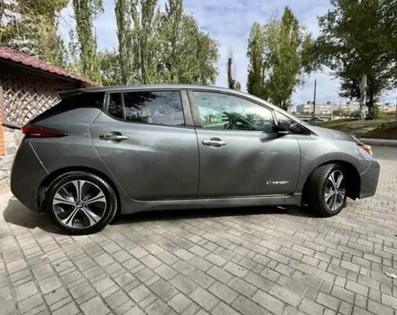 Сірий Ніссан Ліф, об'ємом двигуна 0 л та пробігом 165 тис. км за 10700 $, фото 5 на Automoto.ua