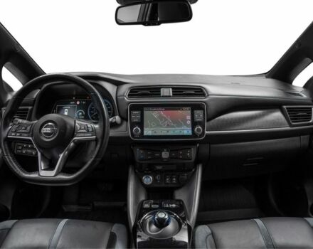 Сірий Ніссан Ліф, об'ємом двигуна 0 л та пробігом 101 тис. км за 11900 $, фото 3 на Automoto.ua