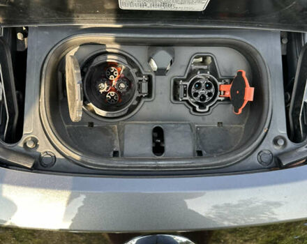 Серый Ниссан Лиф, объемом двигателя 0 л и пробегом 73 тыс. км за 11900 $, фото 13 на Automoto.ua