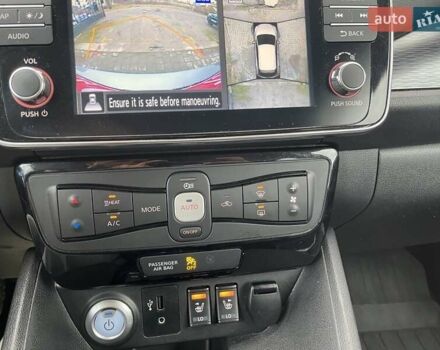 Сірий Ніссан Ліф, об'ємом двигуна 0 л та пробігом 144 тис. км за 12699 $, фото 32 на Automoto.ua