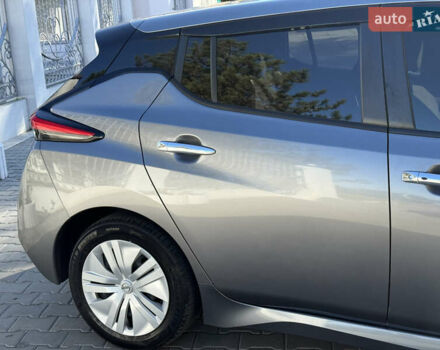 Серый Ниссан Лиф, объемом двигателя 0 л и пробегом 88 тыс. км за 11900 $, фото 10 на Automoto.ua