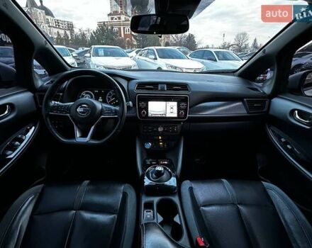 Серый Ниссан Лиф, объемом двигателя 0 л и пробегом 69 тыс. км за 15800 $, фото 21 на Automoto.ua