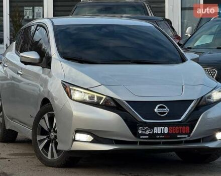 Серый Ниссан Лиф, объемом двигателя 0 л и пробегом 69 тыс. км за 15800 $, фото 5 на Automoto.ua