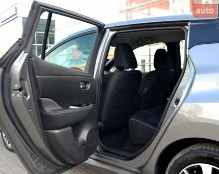 Сірий Ніссан Ліф, об'ємом двигуна 0 л та пробігом 119 тис. км за 12300 $, фото 140 на Automoto.ua