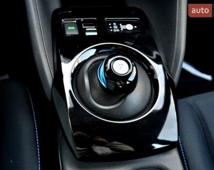 Сірий Ніссан Ліф, об'ємом двигуна 0 л та пробігом 119 тис. км за 12300 $, фото 122 на Automoto.ua