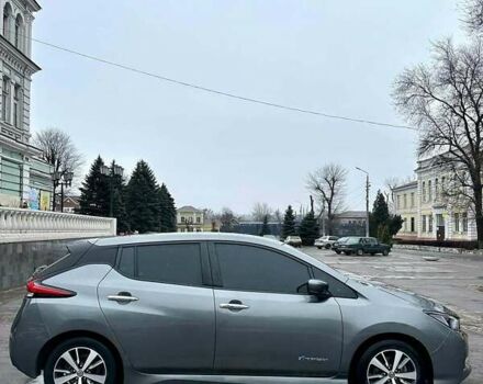 Серый Ниссан Лиф, объемом двигателя 0 л и пробегом 99 тыс. км за 13100 $, фото 2 на Automoto.ua