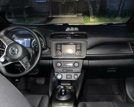 Сірий Ніссан Ліф, об'ємом двигуна 0 л та пробігом 82 тис. км за 14300 $, фото 36 на Automoto.ua