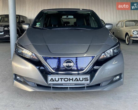 Серый Ниссан Лиф, объемом двигателя 0 л и пробегом 43 тыс. км за 12999 $, фото 1 на Automoto.ua