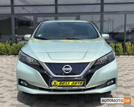 Серый Ниссан Лиф, объемом двигателя 40 л и пробегом 180 тыс. км за 14800 $, фото 1 на Automoto.ua