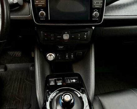 Серый Ниссан Лиф, объемом двигателя 0 л и пробегом 130 тыс. км за 11999 $, фото 34 на Automoto.ua