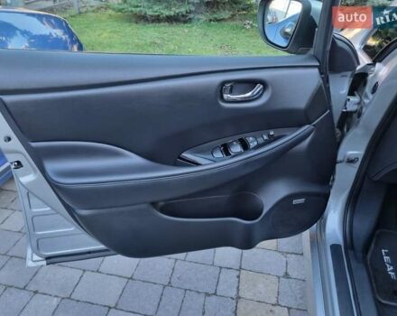 Сірий Ніссан Ліф, об'ємом двигуна 0 л та пробігом 95 тис. км за 13100 $, фото 20 на Automoto.ua