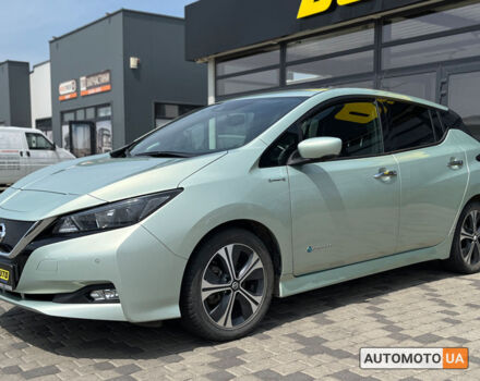 Серый Ниссан Лиф, объемом двигателя 40 л и пробегом 180 тыс. км за 14800 $, фото 2 на Automoto.ua