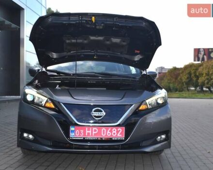 Сірий Ніссан Ліф, об'ємом двигуна 0 л та пробігом 119 тис. км за 12300 $, фото 172 на Automoto.ua