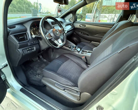 Серый Ниссан Лиф, объемом двигателя 0 л и пробегом 130 тыс. км за 12300 $, фото 15 на Automoto.ua