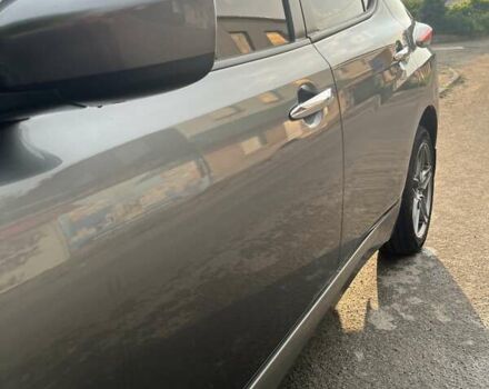 Сірий Ніссан Ліф, об'ємом двигуна 0 л та пробігом 82 тис. км за 14300 $, фото 1 на Automoto.ua