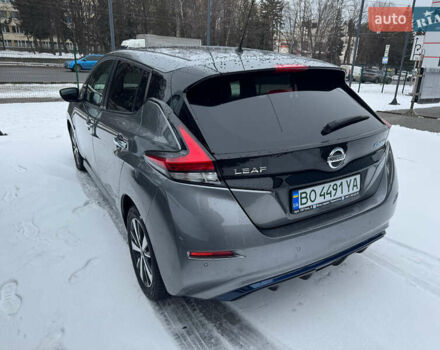 Серый Ниссан Лиф, объемом двигателя 0 л и пробегом 74 тыс. км за 11000 $, фото 4 на Automoto.ua
