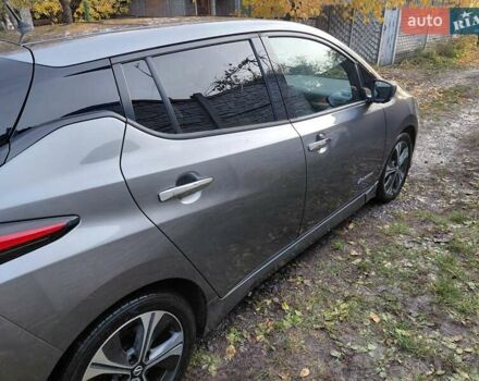 Серый Ниссан Лиф, объемом двигателя 0 л и пробегом 98 тыс. км за 13200 $, фото 3 на Automoto.ua