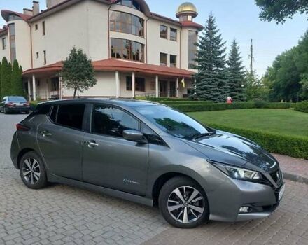 Сірий Ніссан Ліф, об'ємом двигуна 0 л та пробігом 106 тис. км за 12500 $, фото 4 на Automoto.ua