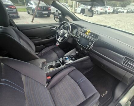 Сірий Ніссан Ліф, об'ємом двигуна 0 л та пробігом 115 тис. км за 11500 $, фото 15 на Automoto.ua