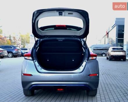 Сірий Ніссан Ліф, об'ємом двигуна 0 л та пробігом 119 тис. км за 12300 $, фото 159 на Automoto.ua