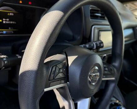 Серый Ниссан Лиф, объемом двигателя 0 л и пробегом 88 тыс. км за 11900 $, фото 12 на Automoto.ua