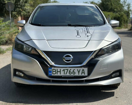 Серый Ниссан Лиф, объемом двигателя 0 л и пробегом 85 тыс. км за 12700 $, фото 1 на Automoto.ua