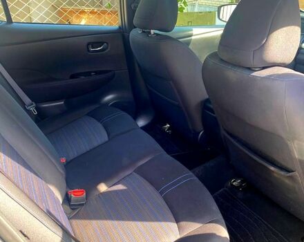 Серый Ниссан Лиф, объемом двигателя 0.11 л и пробегом 138 тыс. км за 13500 $, фото 7 на Automoto.ua