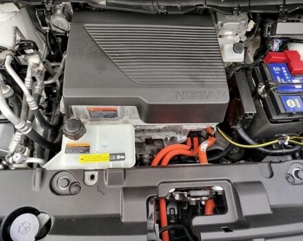 Серый Ниссан Лиф, объемом двигателя 0 л и пробегом 139 тыс. км за 11100 $, фото 5 на Automoto.ua