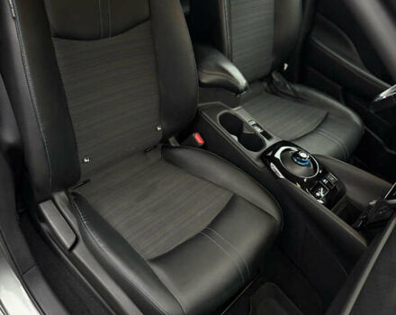 Серый Ниссан Лиф, объемом двигателя 0 л и пробегом 130 тыс. км за 11999 $, фото 18 на Automoto.ua