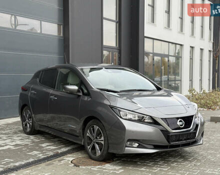 Серый Ниссан Лиф, объемом двигателя 0 л и пробегом 85 тыс. км за 12900 $, фото 2 на Automoto.ua