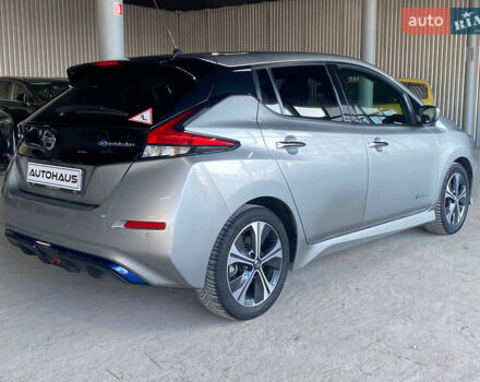 Серый Ниссан Лиф, объемом двигателя 0 л и пробегом 43 тыс. км за 12999 $, фото 5 на Automoto.ua